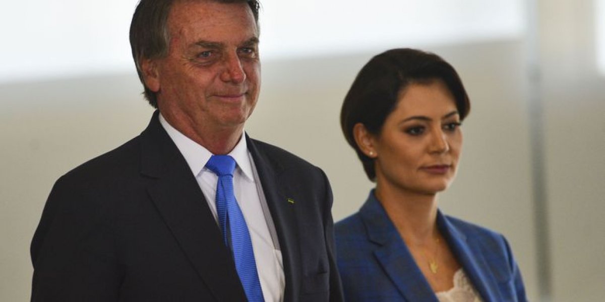 Jair Bolsonaro tem agenda de visitas controlada por Michelle