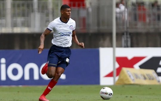 Zagueiro Marcos Victor, do Bahia, tem lesão ligamentar constatada no joelho