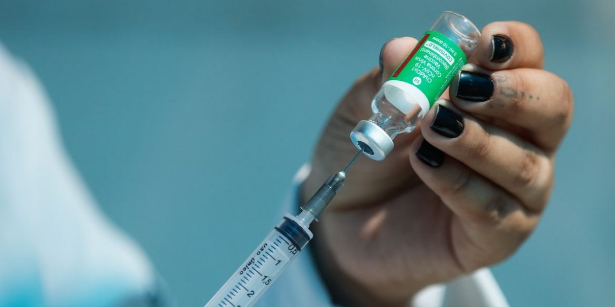 12% dos 63 milhões de brasileiros aptos se vacinaram com a bivalente