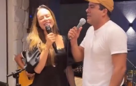 Vídeo: Bruno Reis solta a voz e canta 'Evidências' ao lado da primeira-dama