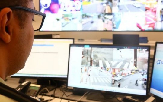 Identificados por reconhecimento facial, foragidos são presos em Salvador