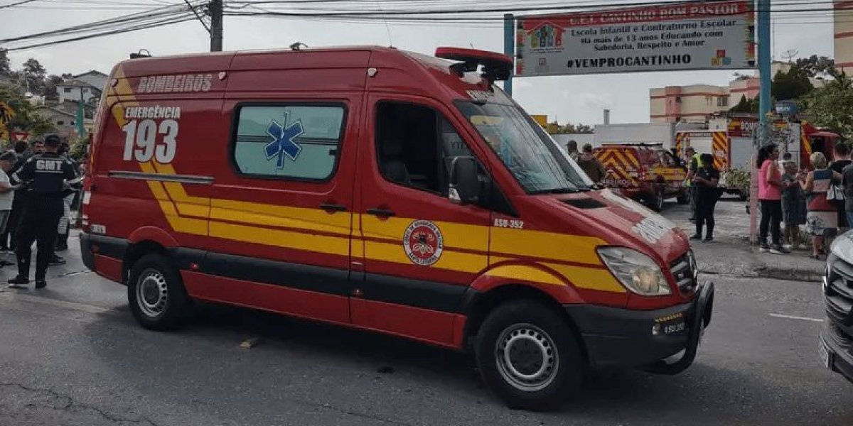 Professora que tentou salvar crianças na creche em Blumenau sofre infarto
