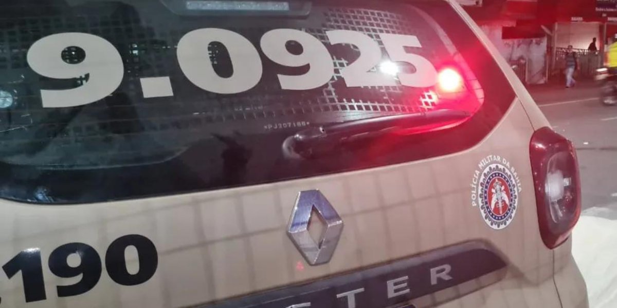 Suspeito de assalto é morto a tiros em frente a supermercado em São Caetano