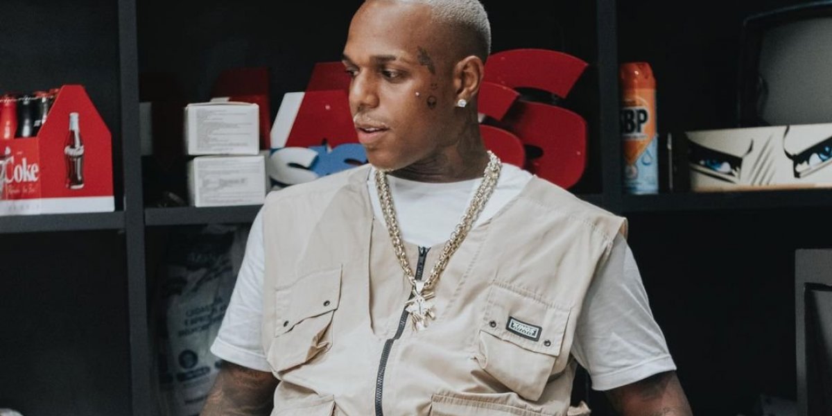 Oh Polêmico desmaia em show após spray de pimenta