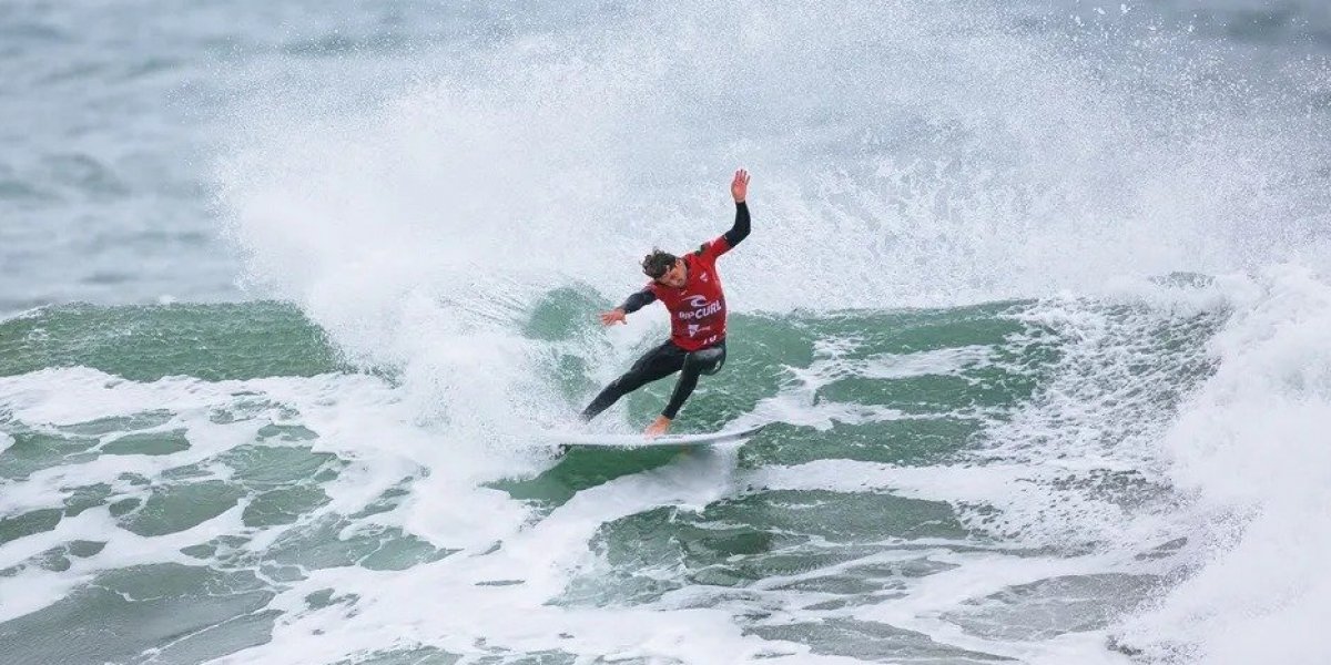João Chianca cai nas oitavas da etapa de Bells Beach da WSL; Weston-Webb avança