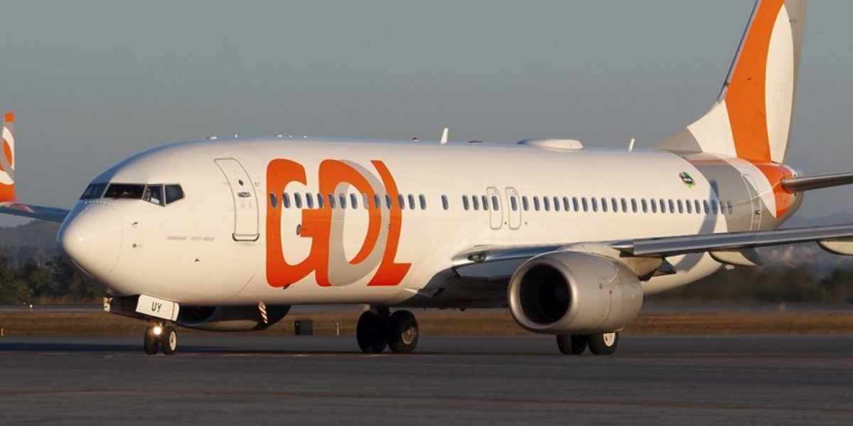 Avião da GOL faz pouso forçado no aeroporto de Guarulhos após ter pneu estourado