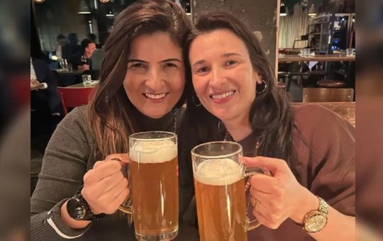 Brasileiras soltas na Alemanha comemoram e brindam liberdade