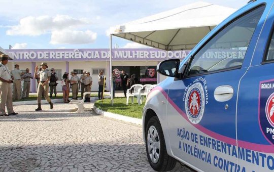 Mulher é resgatada após oito meses em cárcere privado em Feira de Santana