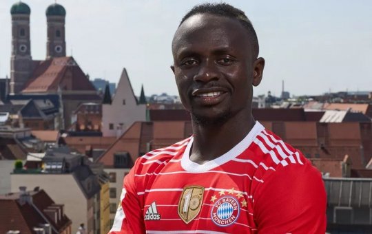 Mané é punido por soco em Sané e técnico do Bayern defende senegalês