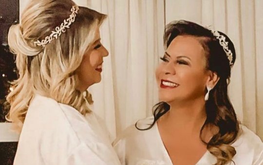 Mãe de Marília Mendonça se pronuncia sobre vazamento de fotos da autópsia