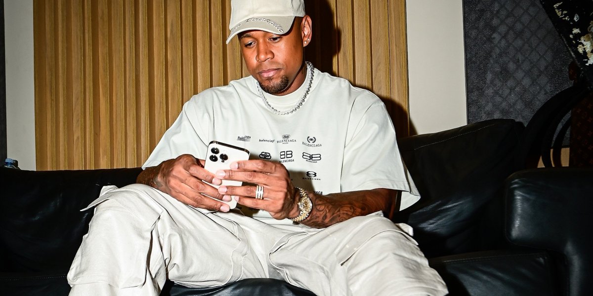 Léo Santana lança novo EP com cinco músicas inéditas