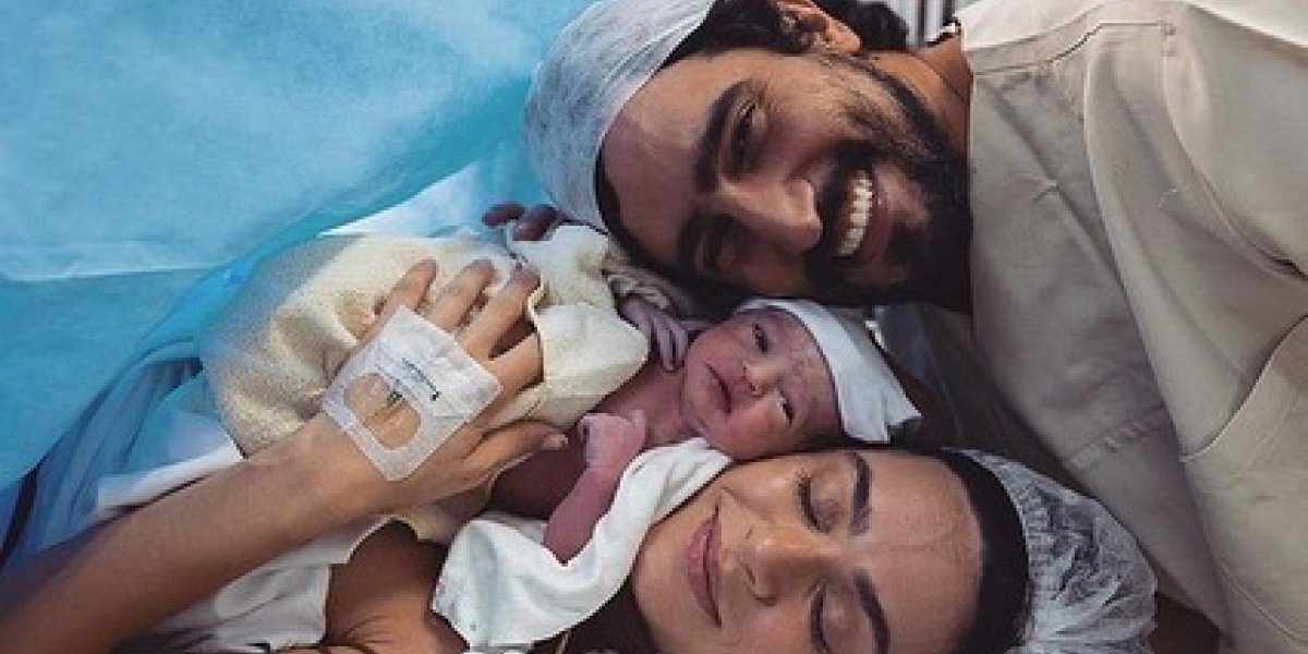 ‘Família completa’: Thaila Ayala dá à luz Tereza, sua segunda filha