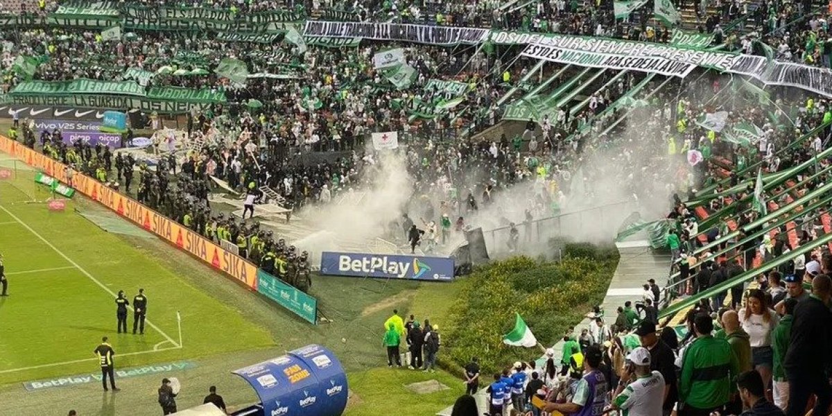 Confronto entre torcida organizada colombiana e polícia deixa 89 feridos