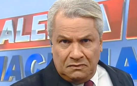 Após ser demitido da Rede TV, Sikêra Jr pede indenização milionária na Justiça