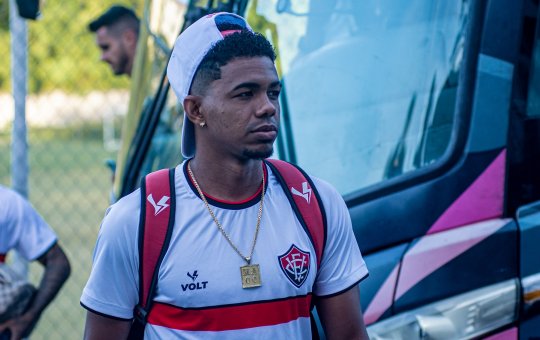 Marco Antônio sofre lesão e será desfalque do Vitória por até quatro semanas