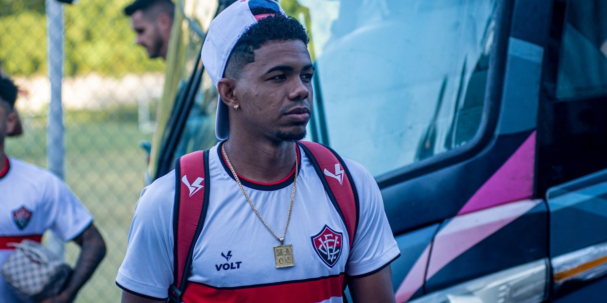Marco Antônio sofre lesão e será desfalque do Vitória por até quatro semanas