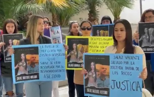 Amigas de baiana morta na Argentina protestam na embaixada do Brasil