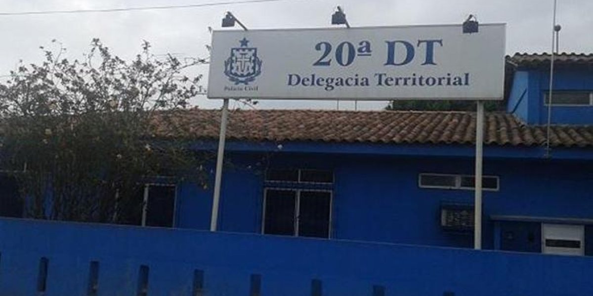 Mulher fica em estado grave após ser esfaqueada em assalto na RMS