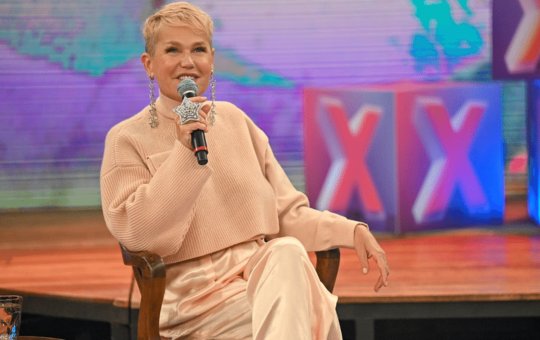 Xuxa sugere reescrever a Bíblia e é atacada