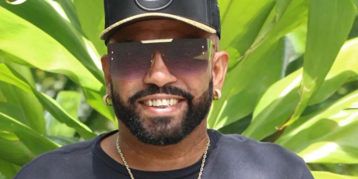 Silvanno Salles puxa a 'Pipoca Apaixonada' na Micareta de Feira