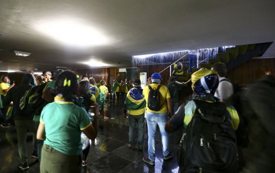 GSI divulga imagens do dia da invasão no Palácio do Planalto