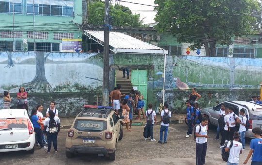 Ataques a escolas ligam alerta de pais, alunos e professores