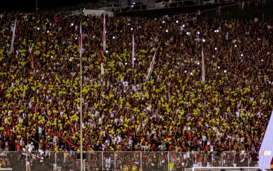 Vitória pede alteração em horário e data de jogo contra o Londrina, mas CBF nega