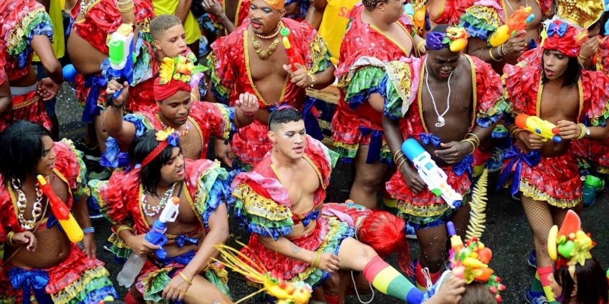 Fantasias do bloco 'As Muquiranas' serão numeradas para identificar foliões