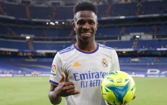 Vinícius Júnior volta a ser vítima de racismo em partida do Campeonato Espanhol