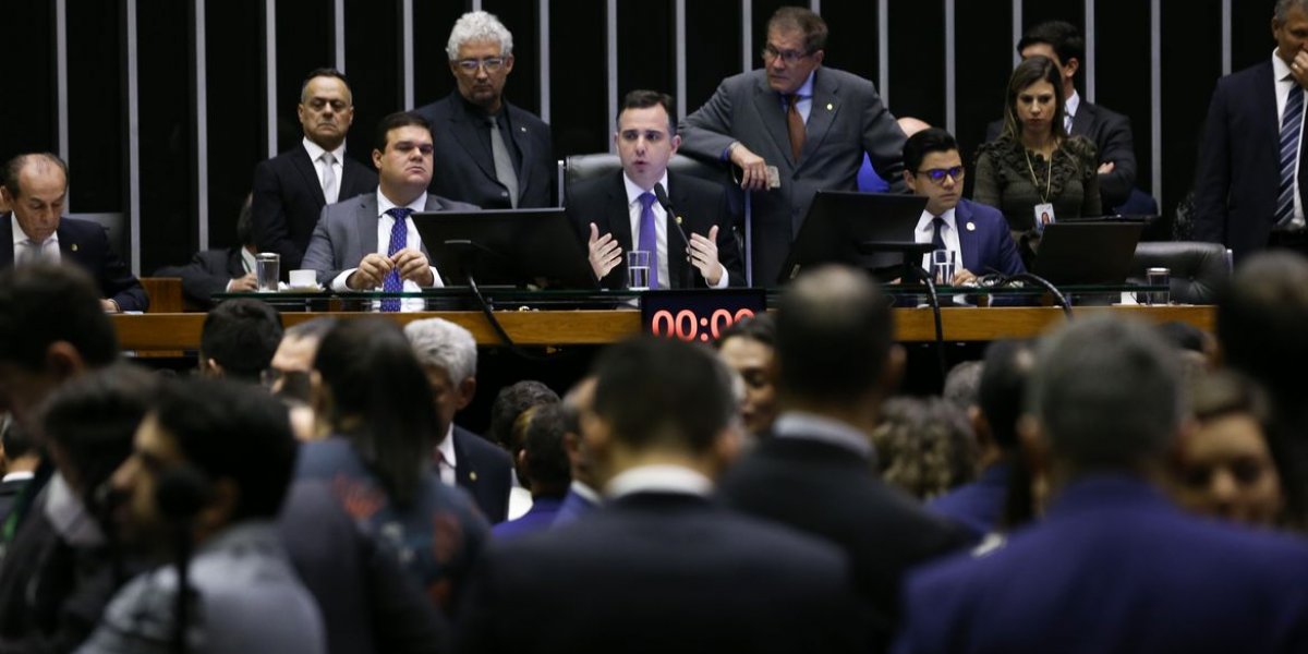 Pacheco lê requerimento e cria CPMI sobre atos golpistas de 8 de janeiro