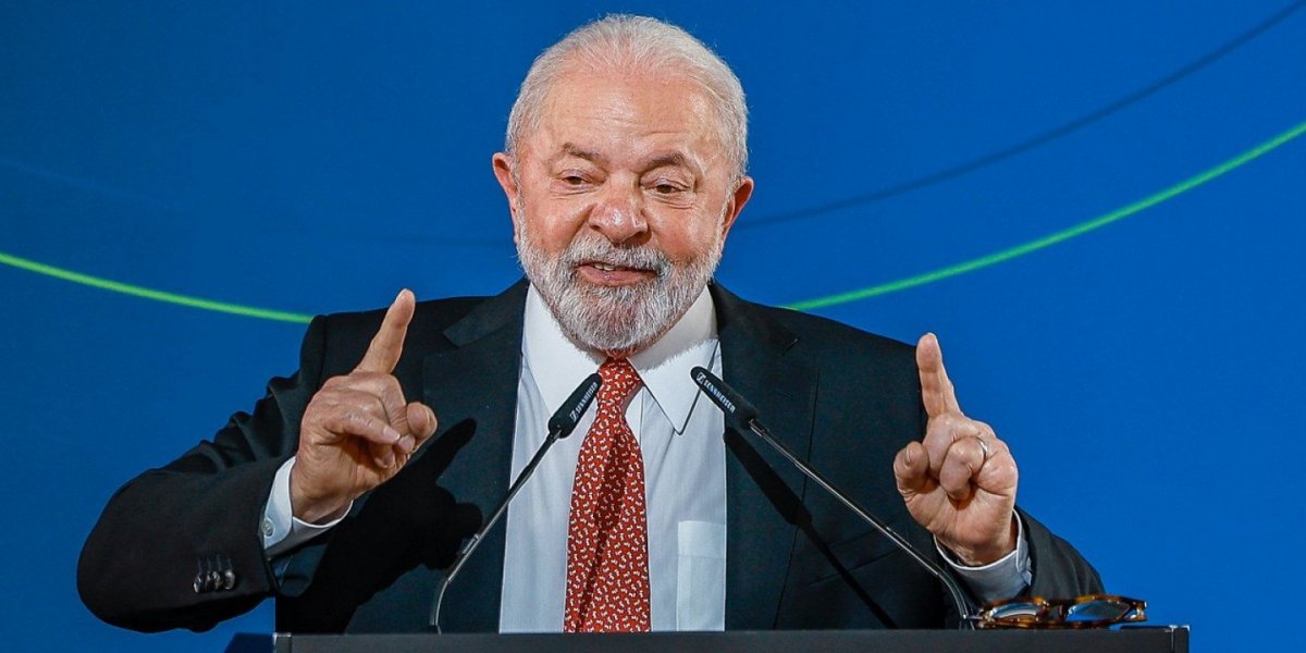 Lula fala sobre necessidade de concursos públicos em cerimônia de sanção