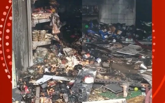 Incêndio atinge estabelecimento que comercializa bebidas alcoólicas no subúrbio