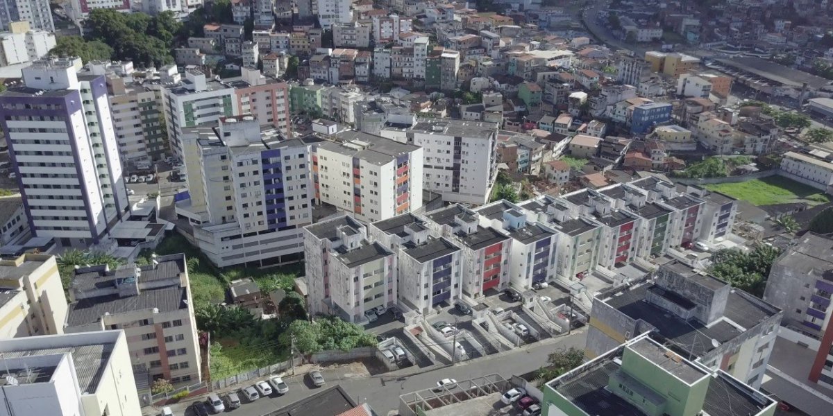 Mulher é achada morta no bairro da Vila Laura; companheiro é suspeito do crime