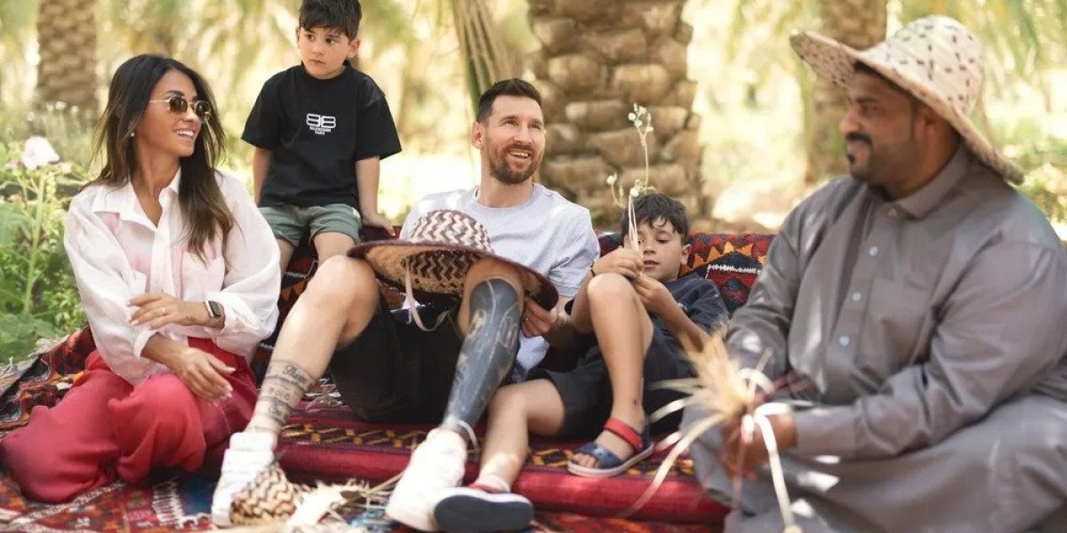 Messi viaja para a Arábia Saudita sem permissão e causa insatisfação no PSG