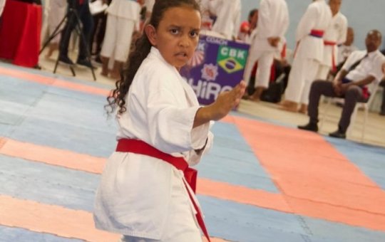 Base Comunitária de Itinga abre vagas para aulas de jiu-jitsu e karatê