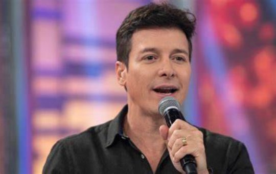 Rodrigo Faro perde processo e se manifesta nas redes