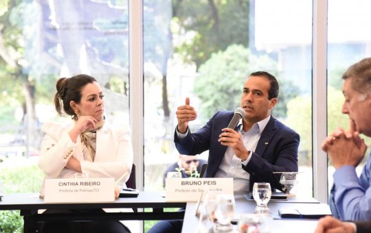Bruno Reis e frente de prefeitos discutem crise nacional no setor de transporte