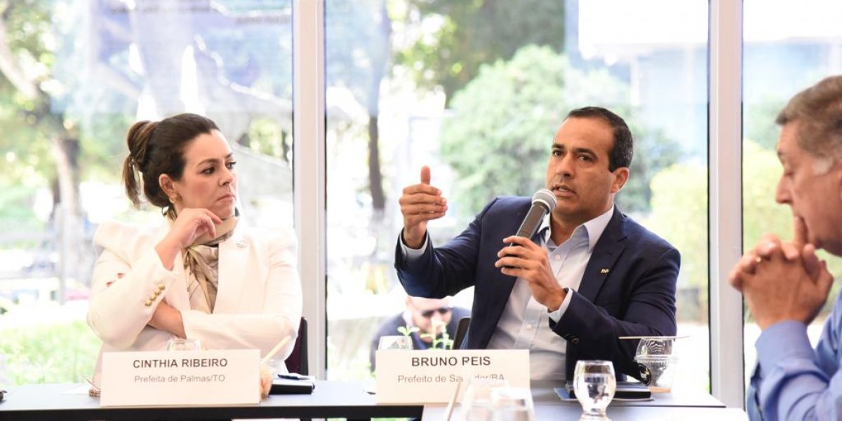 Bruno Reis e frente de prefeitos discutem crise nacional no setor de transporte