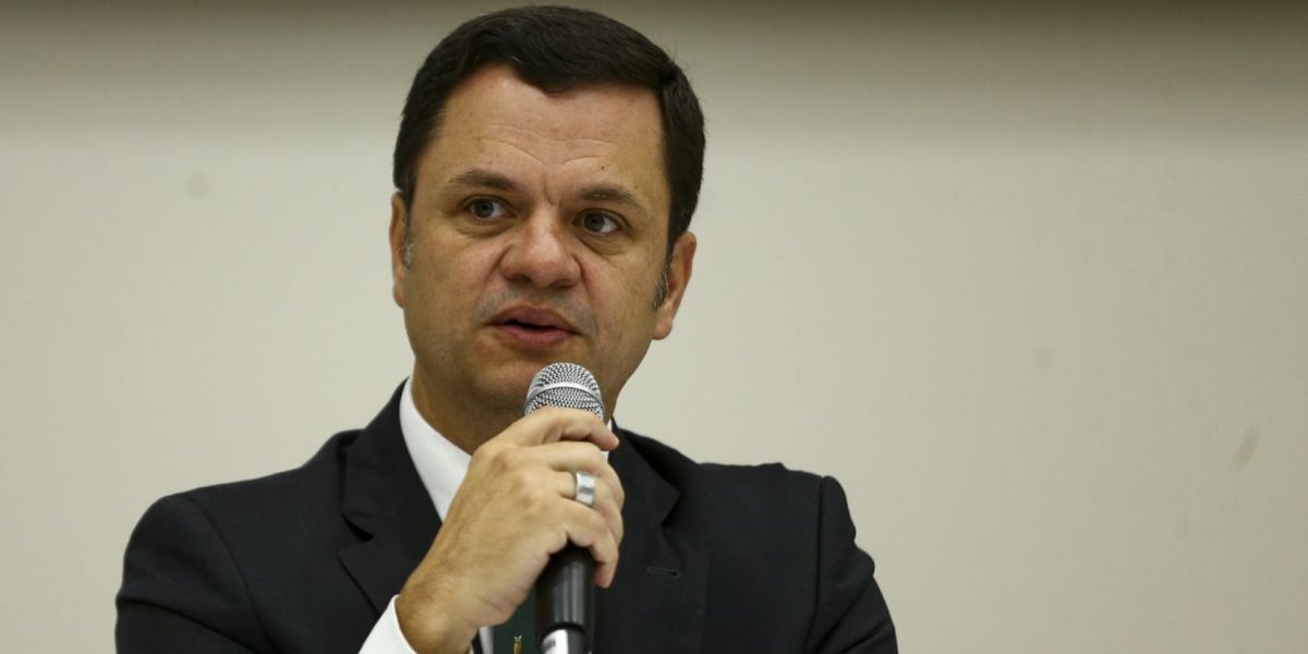 Moraes determina depoimento de Torres sobre ações da PRF