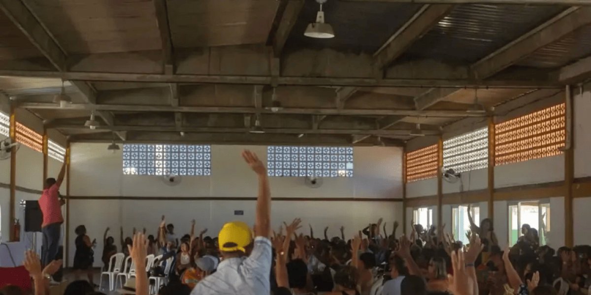 Funcionários da rede municipal de Lauro de Freitas fazem paralisação de 72h