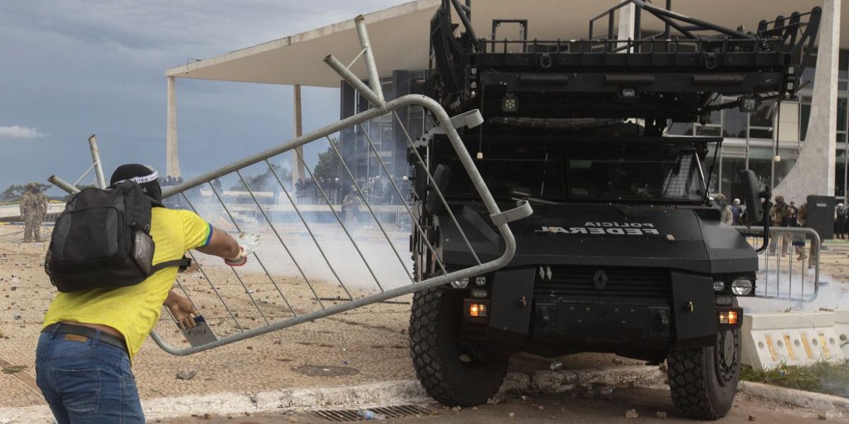 Moraes manda soltar mais 40 presos nos atos golpistas