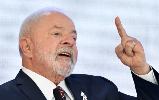 Lula critica preços de carros no Brasil: “Que pobre pode comprar por R$ 90 mil?”