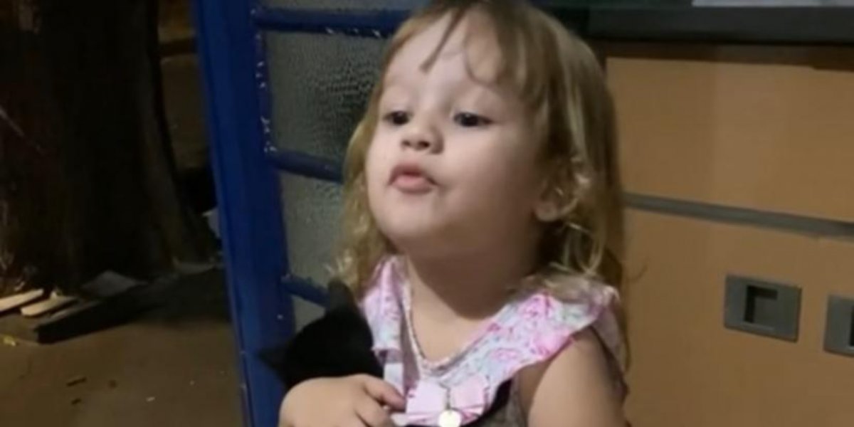 "Mini Nazaré Tedesco" viraliza nas redes sociais; assista