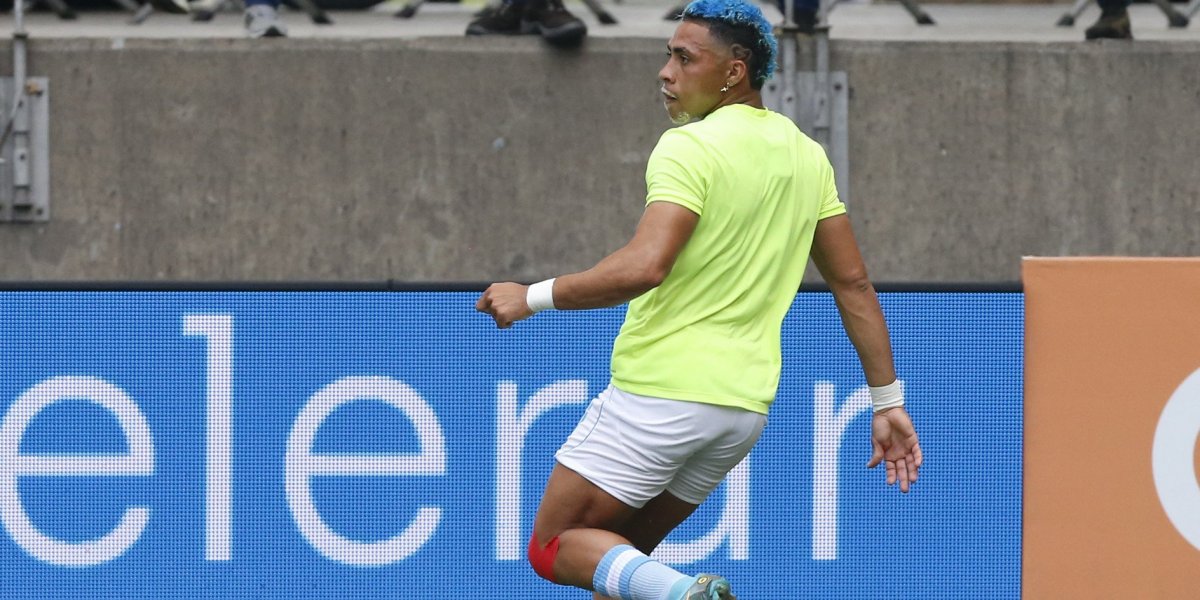 Jacaré recebe terceiro cartão amarelo e está fora do jogo contra o Santos