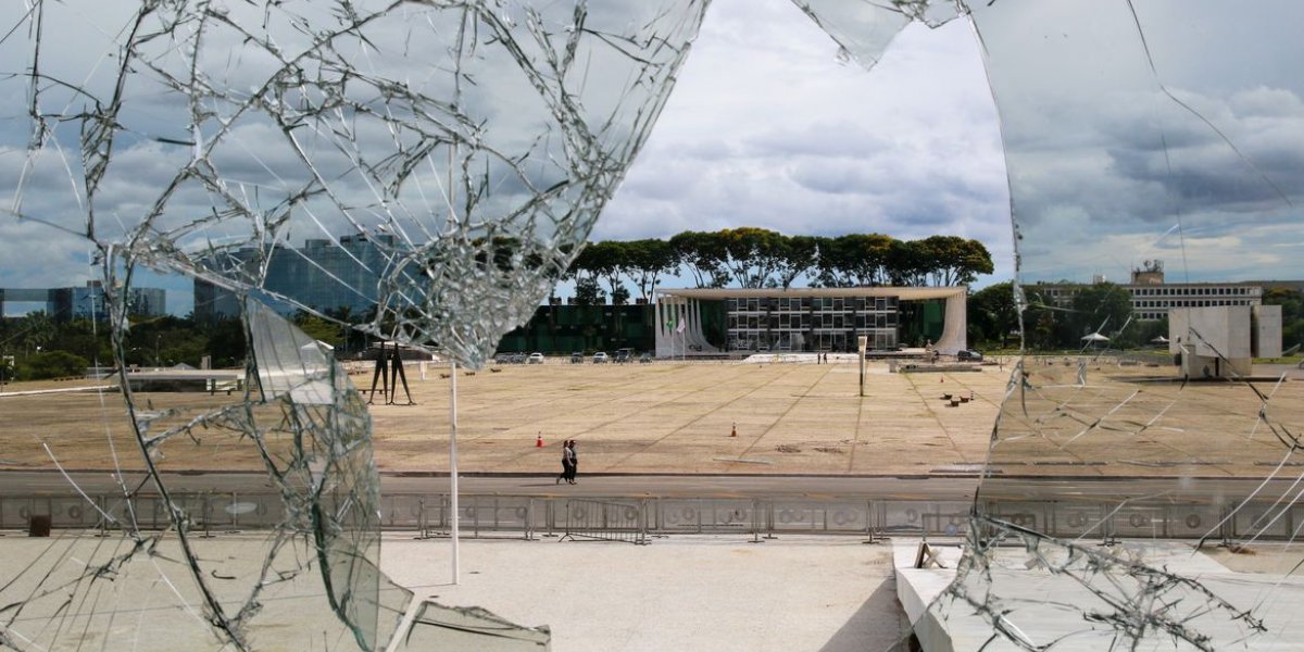 STF torna réus mais 250 investigados pelos atos golpistas