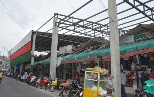 Receita faz operação para apreender mercadorias contrabandeadas no Feiraguay