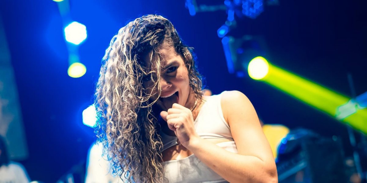 Polêmica! Dançarina deixa a banda Oh Polêmico e desabafa