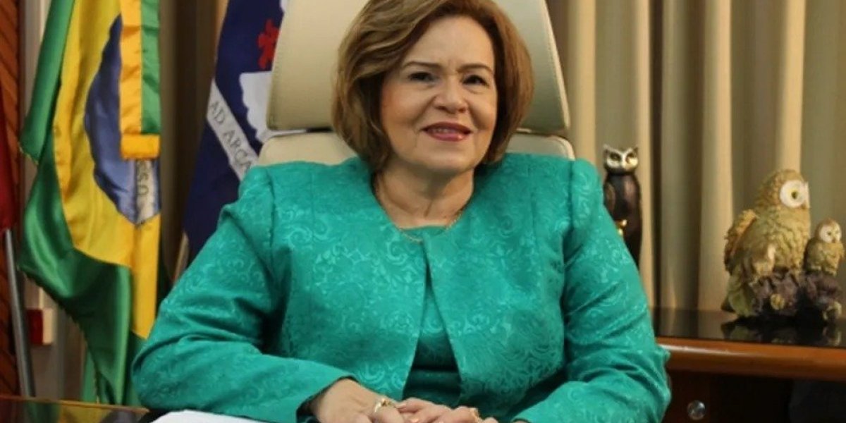 Ex-presidente do TRT-BA investigada por venda de decisões ganha aposentadoria