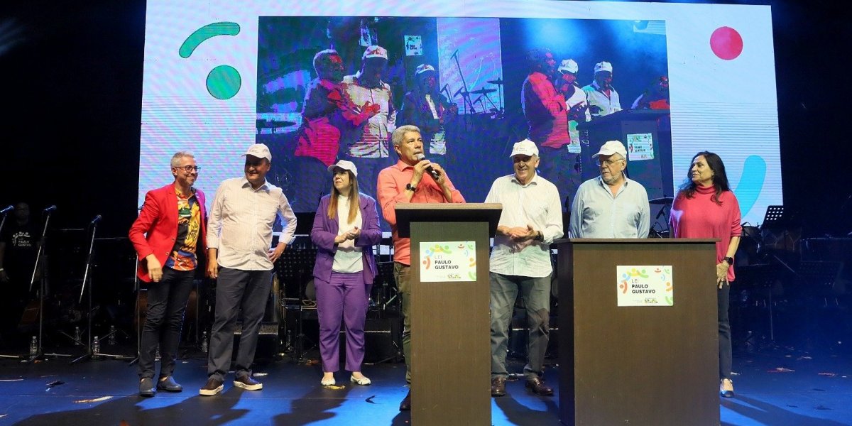 Jerônimo comemora regulamentação da Lei Paulo Gustavo: "A cultura voltou"