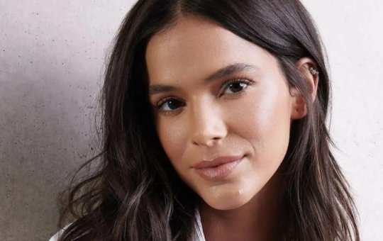 Bruna Marquezine e L7nnon juntos? Atriz se chateia com rumores de romance